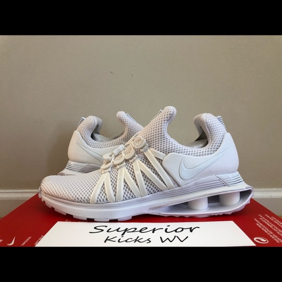 nike shox gravity triple white